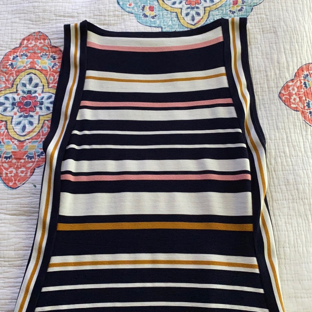 Women's Dress Size 8 stretchy with stripes